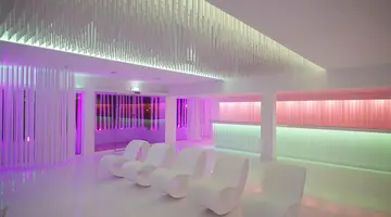 So White Club Resort