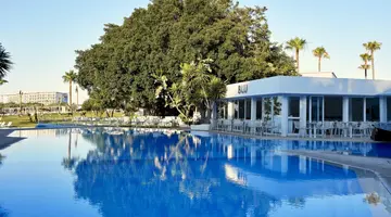 So White Club Resort