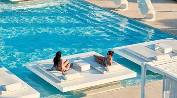 So White Club Resort