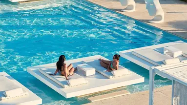 So White Club Resort