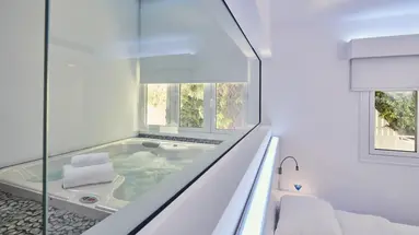 So White Club Resort