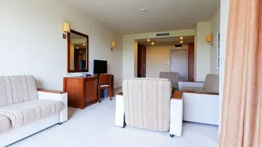 SOL LUNA BAY RESORT