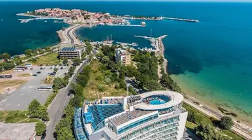 Sol Marina Palace