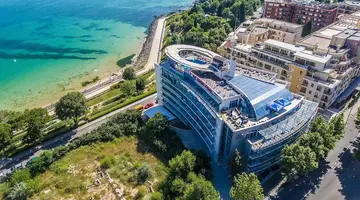 Sol Marina Palace
