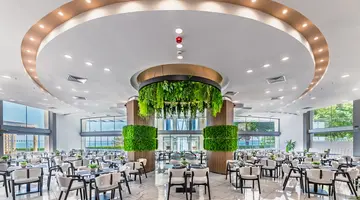 SOL MARINA PALACE
