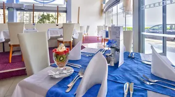 Sol Marina Palace