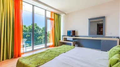 Sol Marina Palace