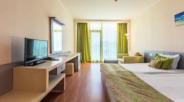 Sol Marina Palace