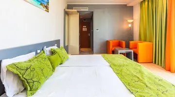 Sol Marina Palace