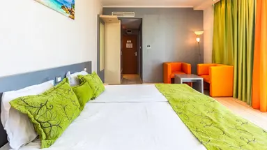 Sol Marina Palace