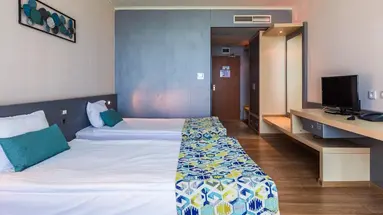 Sol Marina Palace