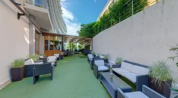 Sol Marina Palace