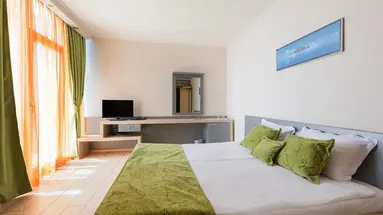 Sol Marina Palace