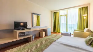 Sol Marina Palace