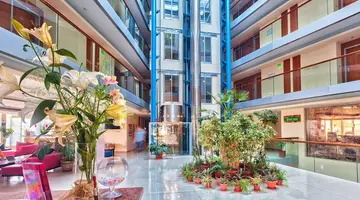 Sol Marina Palace