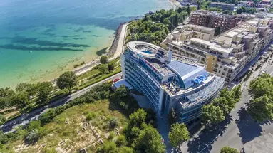 SOL MARINA PALACE
