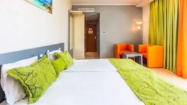Sol Marina Palace