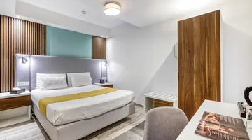 Solana Hotel and Spa
