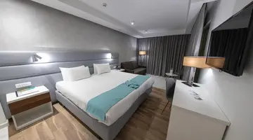 Solana Hotel & Spa