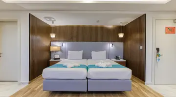 Solana Hotel & Spa