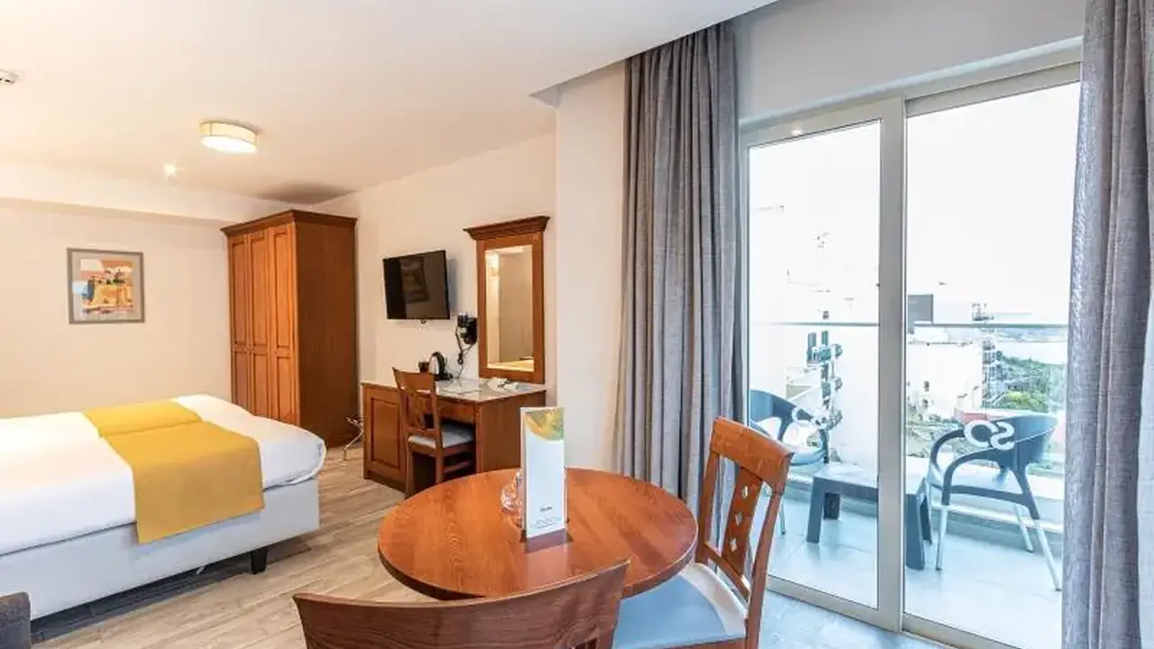 Solana Hotel & Spa