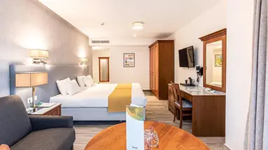 Solana Hotel & Spa
