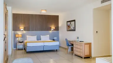 Solana Hotel & Spa