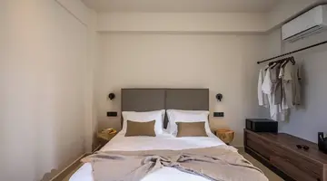 Soleil Rooms and Suites