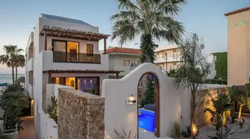 Soleil Rooms and Suites