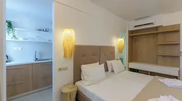Soleil Rooms and Suites