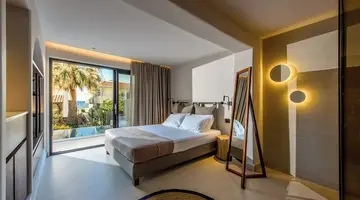 Soleil Rooms and Suites