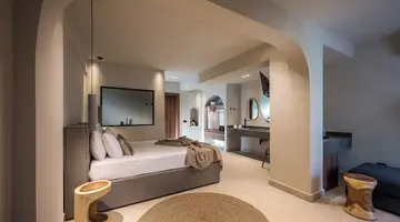 Soleil Rooms and Suites