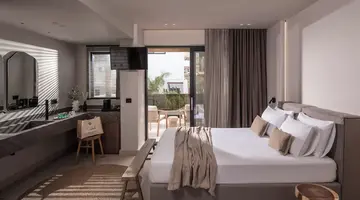 Soleil Rooms and Suites