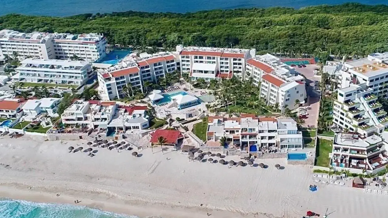 Solymar Cancun Beach Resort