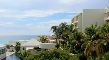 Solymar Cancun Beach Resort