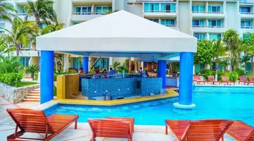 Solymar Cancun Beach Resort