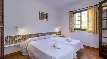Son Bou Gardens Apartments