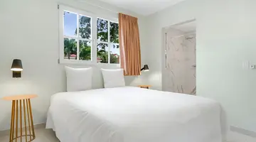 Sonesta Hotels & Resorts Livingstone Curaçao