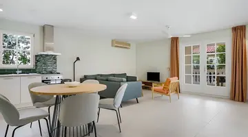 Sonesta Hotels & Resorts Livingstone Curaçao