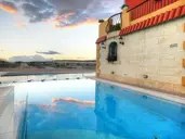 Soreda Hotel