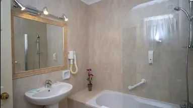 Soreda Hotel