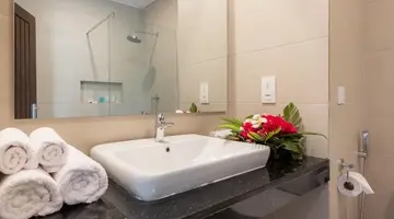 Southern Palms Beach Resort