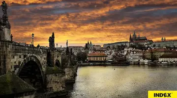 Spacerem po Pradze - nocleg w hotelu***/penzionie*** HB