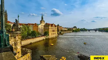 Spacerem po Pradze - nocleg w hotelu***/penzionie*** HB