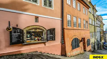 Spacerem po Pradze - nocleg w hotelu***/penzionie*** HB