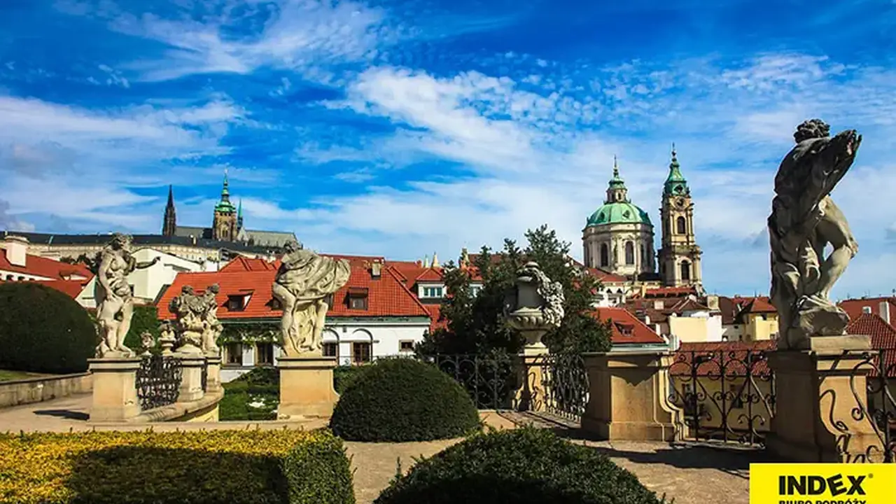 Spacerem po Pradze - nocleg w hotelu***/penzionie*** HB