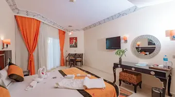 Sphinx Aqua Park Beach Resort