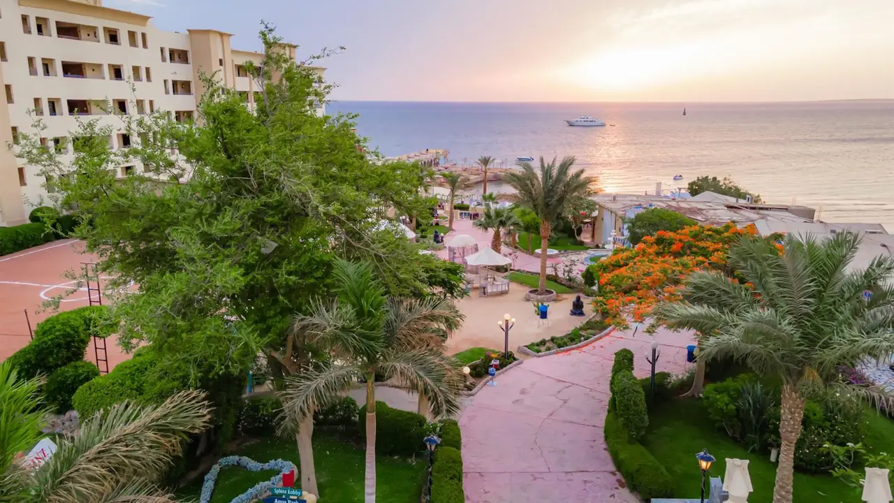 Sphinx Aqua Park Beach Resort