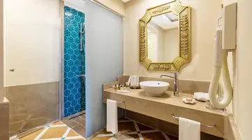 SPICE HOTEL & SPA