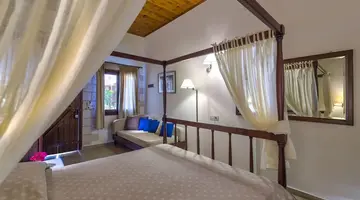 Spilia Village